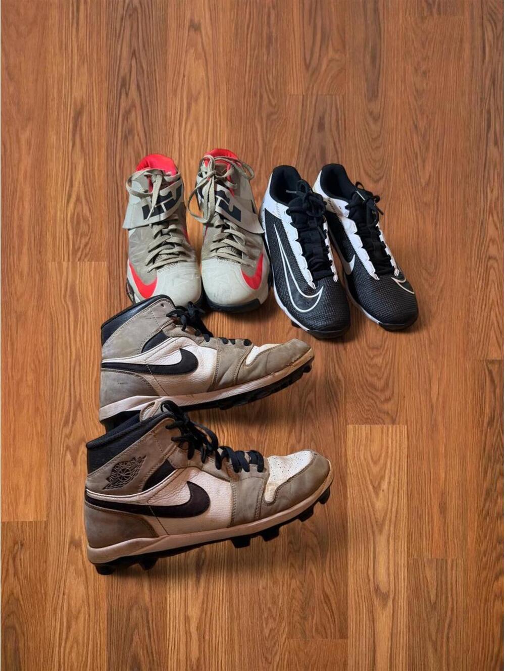 Nike Mens Size 11 Sports Shoe Bundle LeBron Witness Soldier Vapor Edge Cleats
